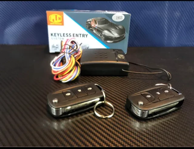UNIVERSAL CAR CENTRAL LOCK FLIP